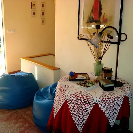 Casa Do Quintal, *